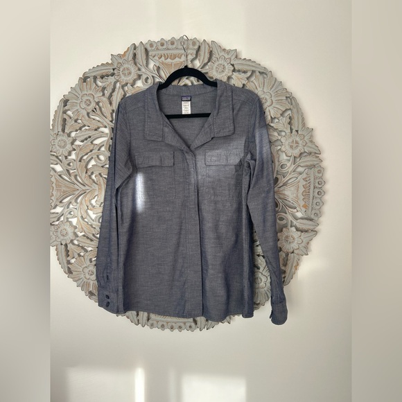Patagonia Women's Long Sleeved Chambray shirt organic cotton BLUE 10 - Picture 1 of 16